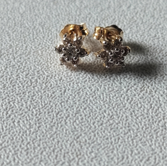 QVC Affinity Diamond Flower 0.22?Ctw Stud 14k Gold Earrings - Picture 9 of 12